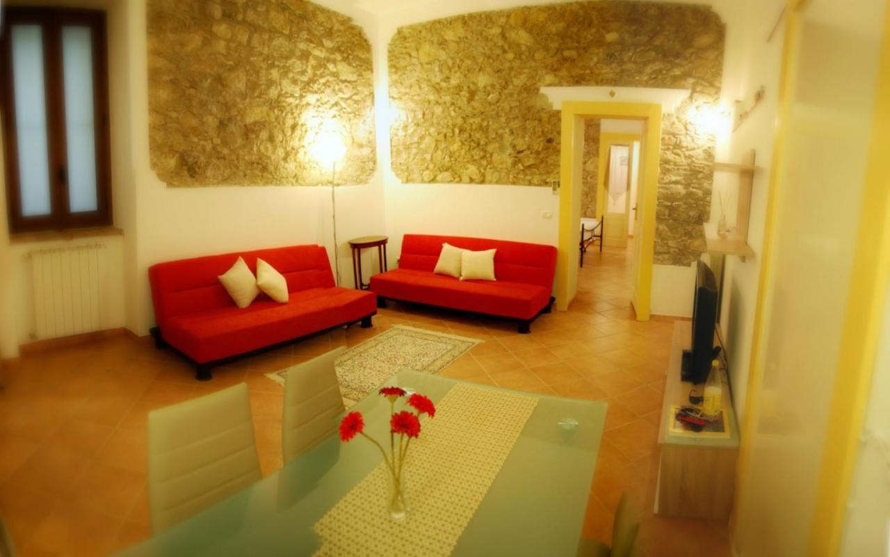 incantevole e storico appartamento in pieno centro Taormina Esterno foto